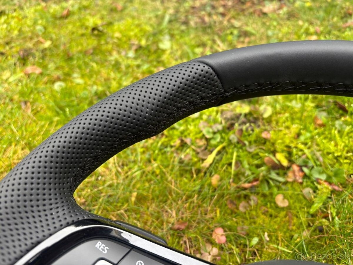 Rline VW VOLANT KOZENY MULTIFUNKCNY čierne šitie - 11