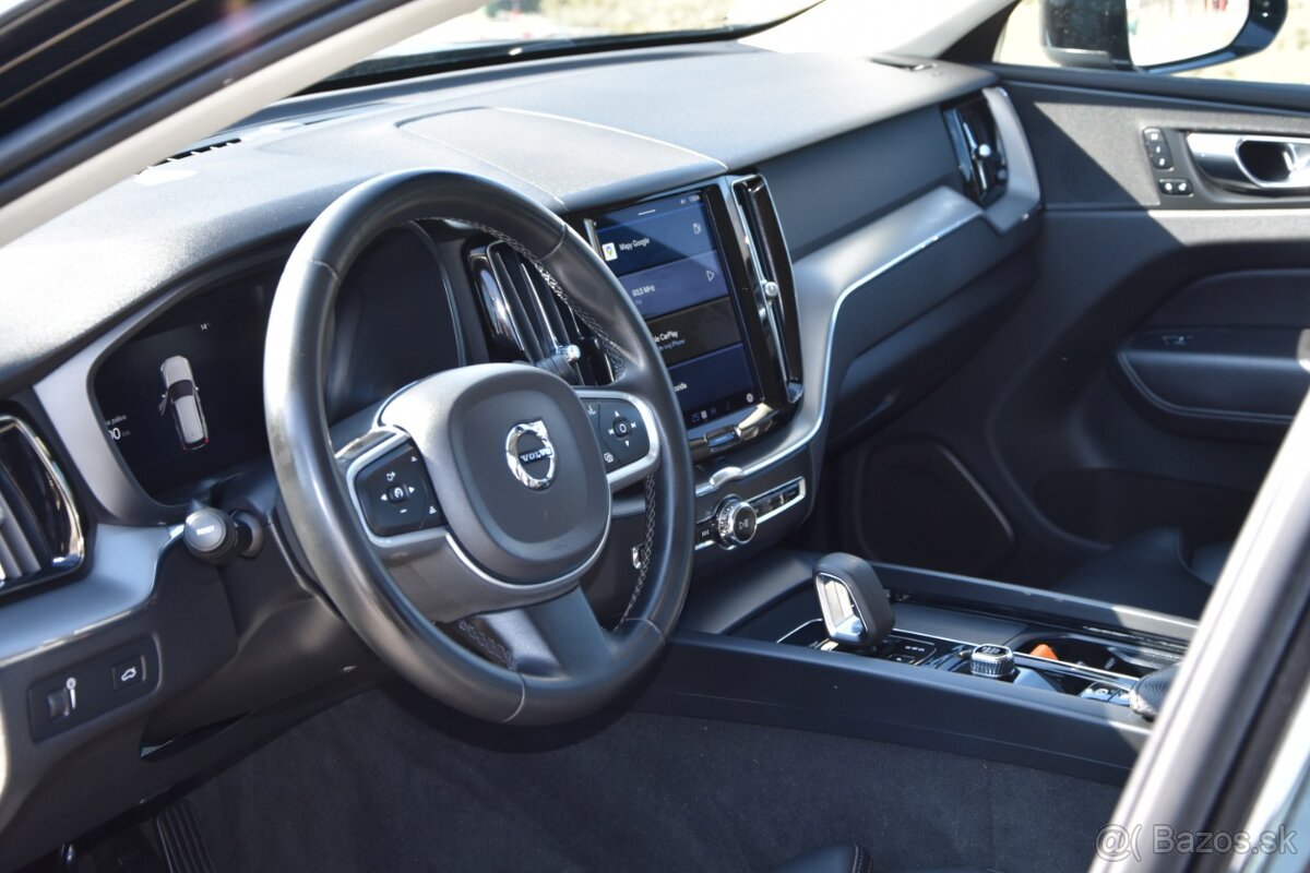 Volvo XC60 2.0 B4 mHEV Momentum A/T - 11
