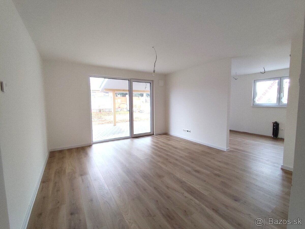 NA PREDAJ NOVOSTAVBA č. 1 V SĽAŽANOCH - 11