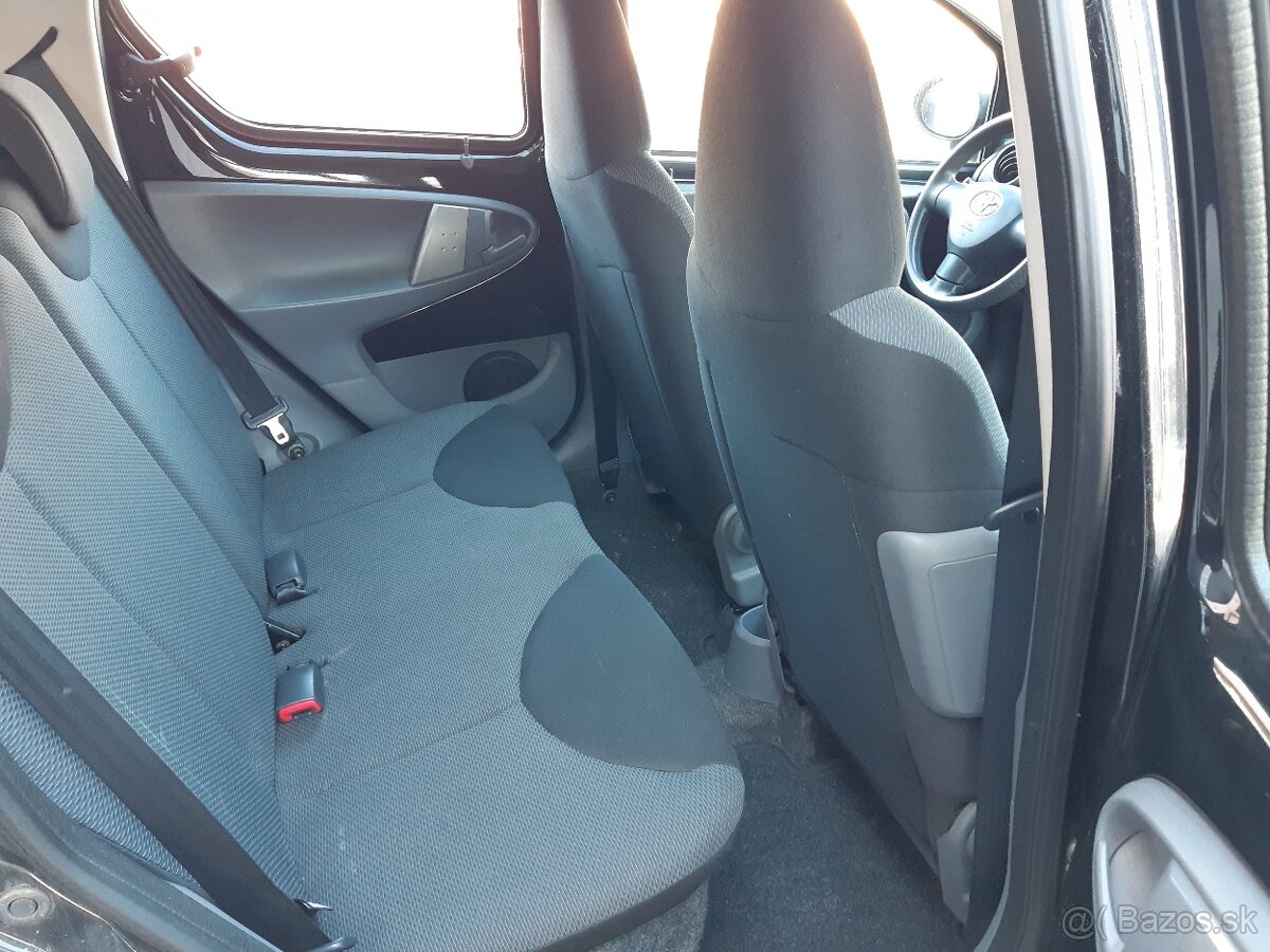 Toyota Aygo 1.0 VVT-i Cool Plus MMT - 11