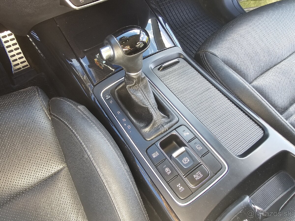 Kia Sorento 2016 2,2CRDI 4x4 šedá tm.metalíza, AUTOMAT - 11