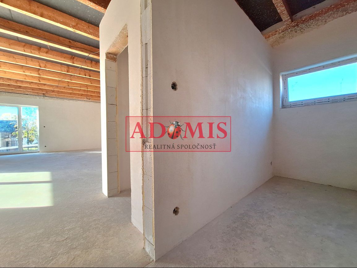 ADOMIS - Predáme bungalov Veľká Ida 160m2 + teraska 30m2, 94 - 11