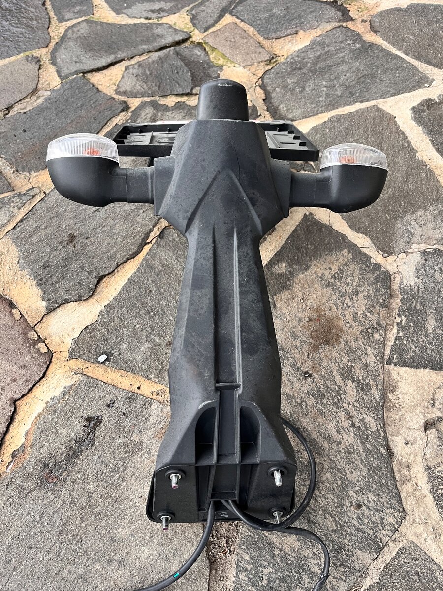 Yamaha R3 / Yamaha R6 - 11