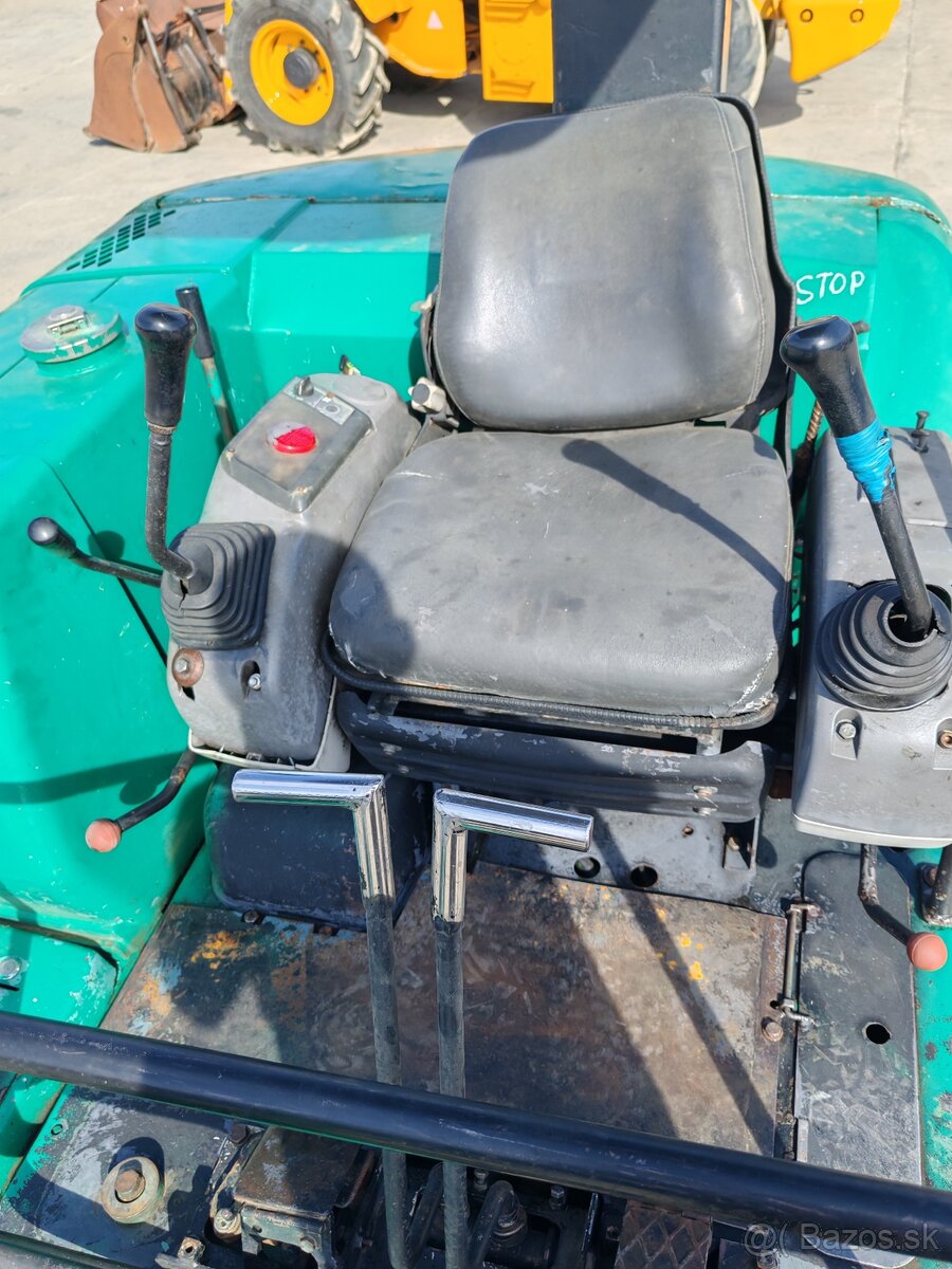 Komatsu PC25-1 - 11