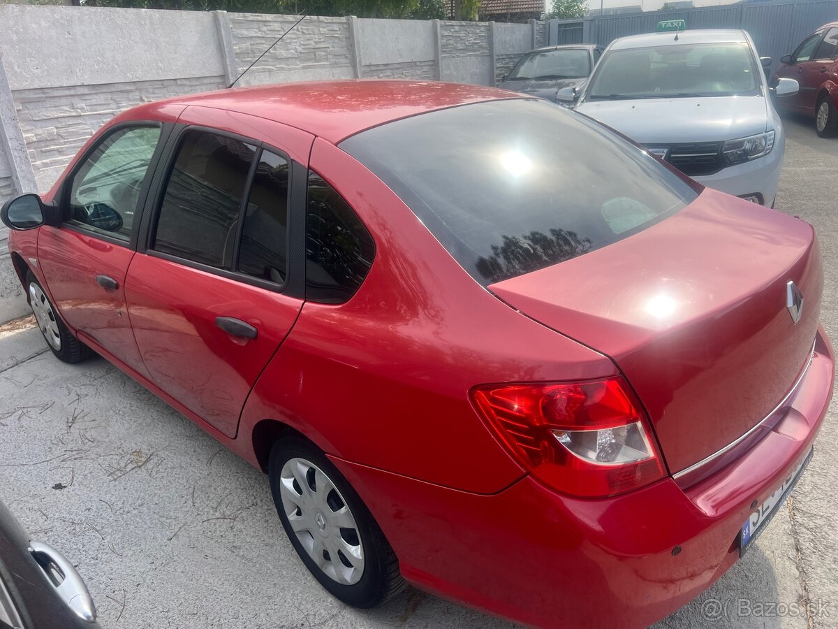 Mal nehodu Renault Thalia 2009 1.2 LPG - 11