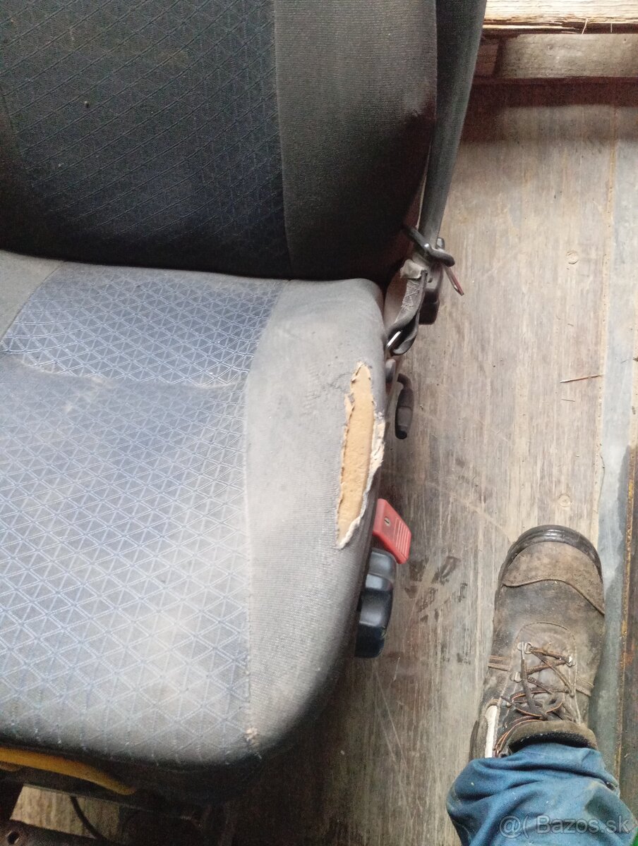 TATRA 815 Sedadla s bezpečnostným pásom - 11