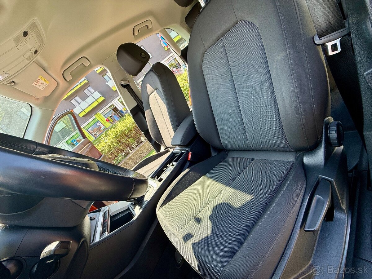 AUDI Q3 - mozny odpocet DPH , Automat - top stav - 11