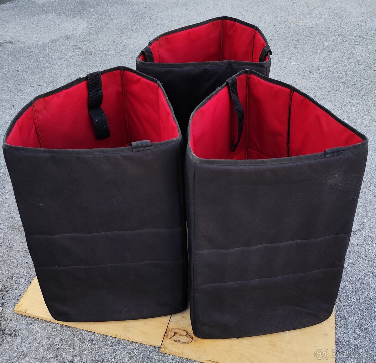 skelety 12" odposluchov EAW - 11