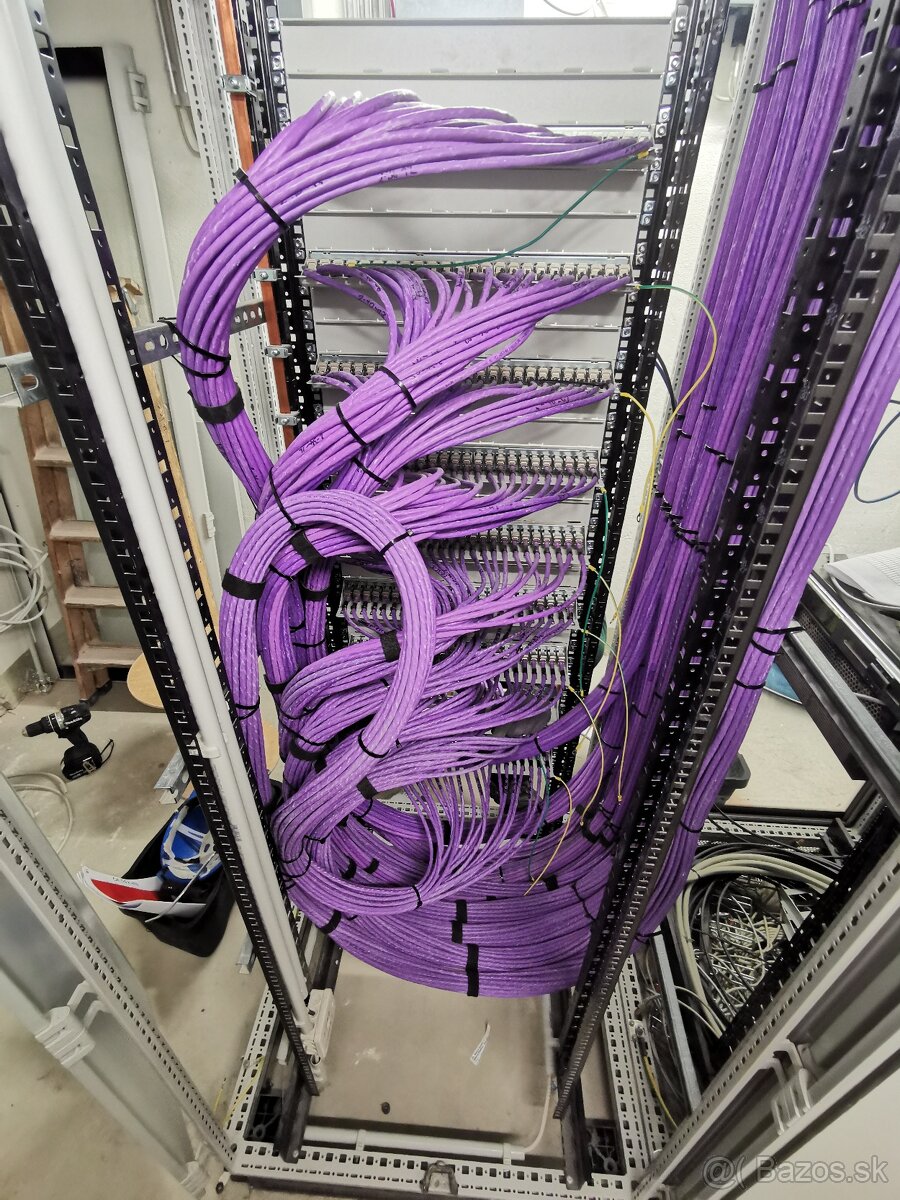 Elektrikár - pomocný elektrikár - Nemecko - 11