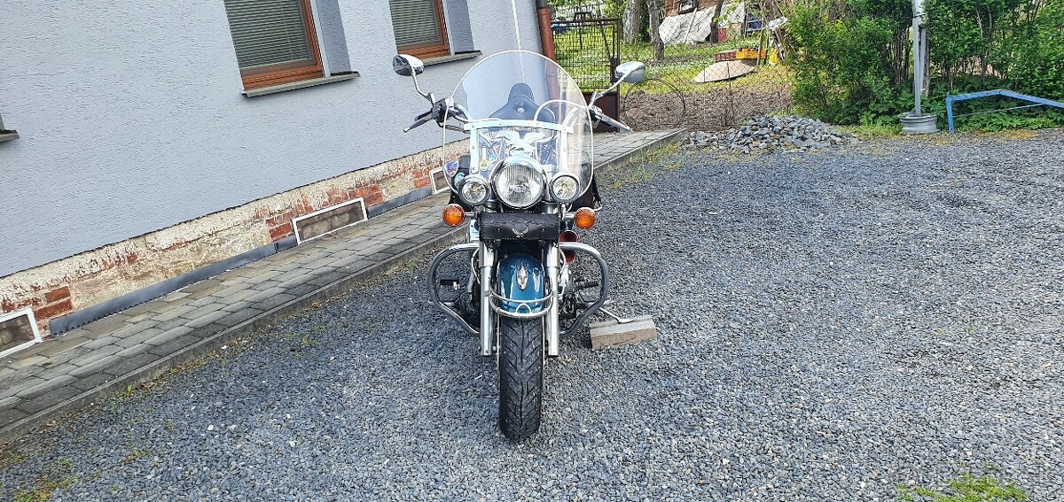 Yamaha XVS 1100A Dragstar Classic - 11