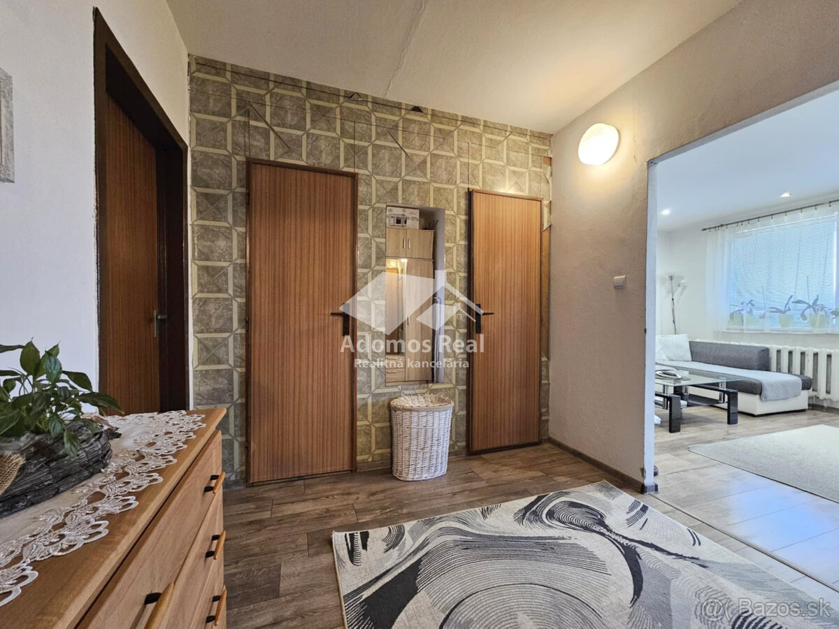 4 - IZBOVÝ BYT KOMENSKÉHO / TREBIŠOV - 11