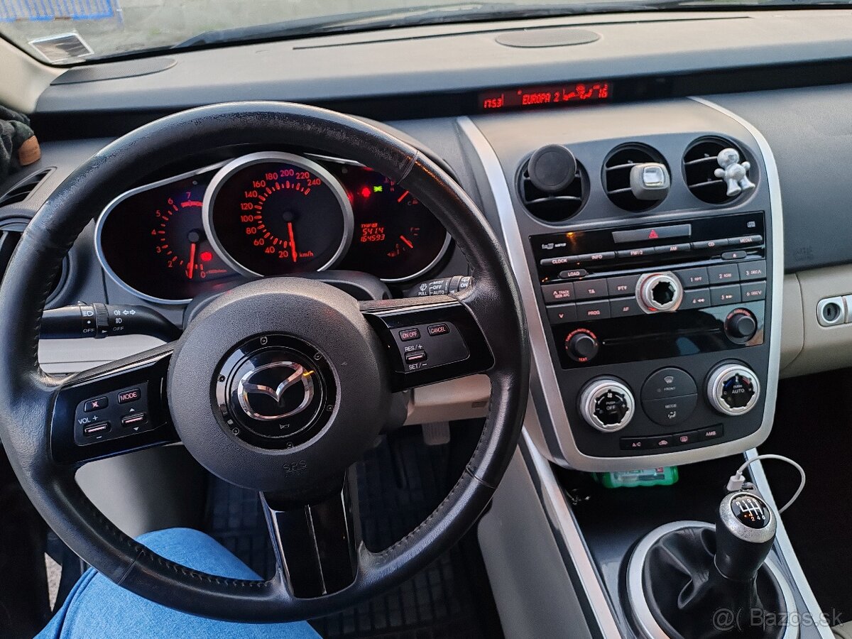 Predám Mazda cx7 - 11