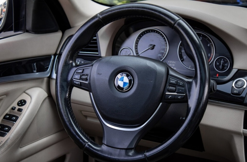 BMW rad 5 Touring 530d xDrive - 11