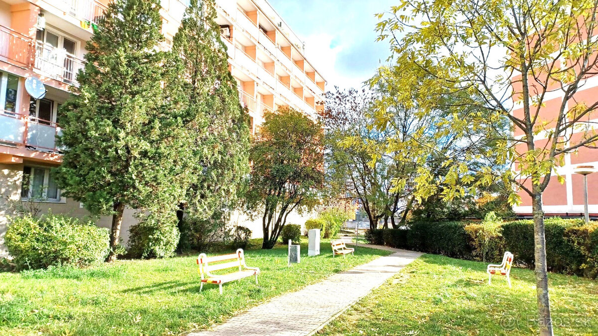 Bývanie skoro v centre - 11