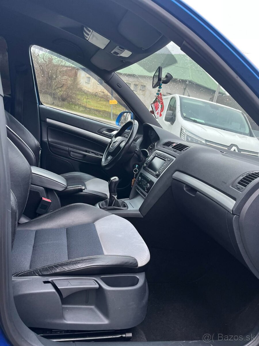 Predam skoda octavia rs 2.0tdi - 11