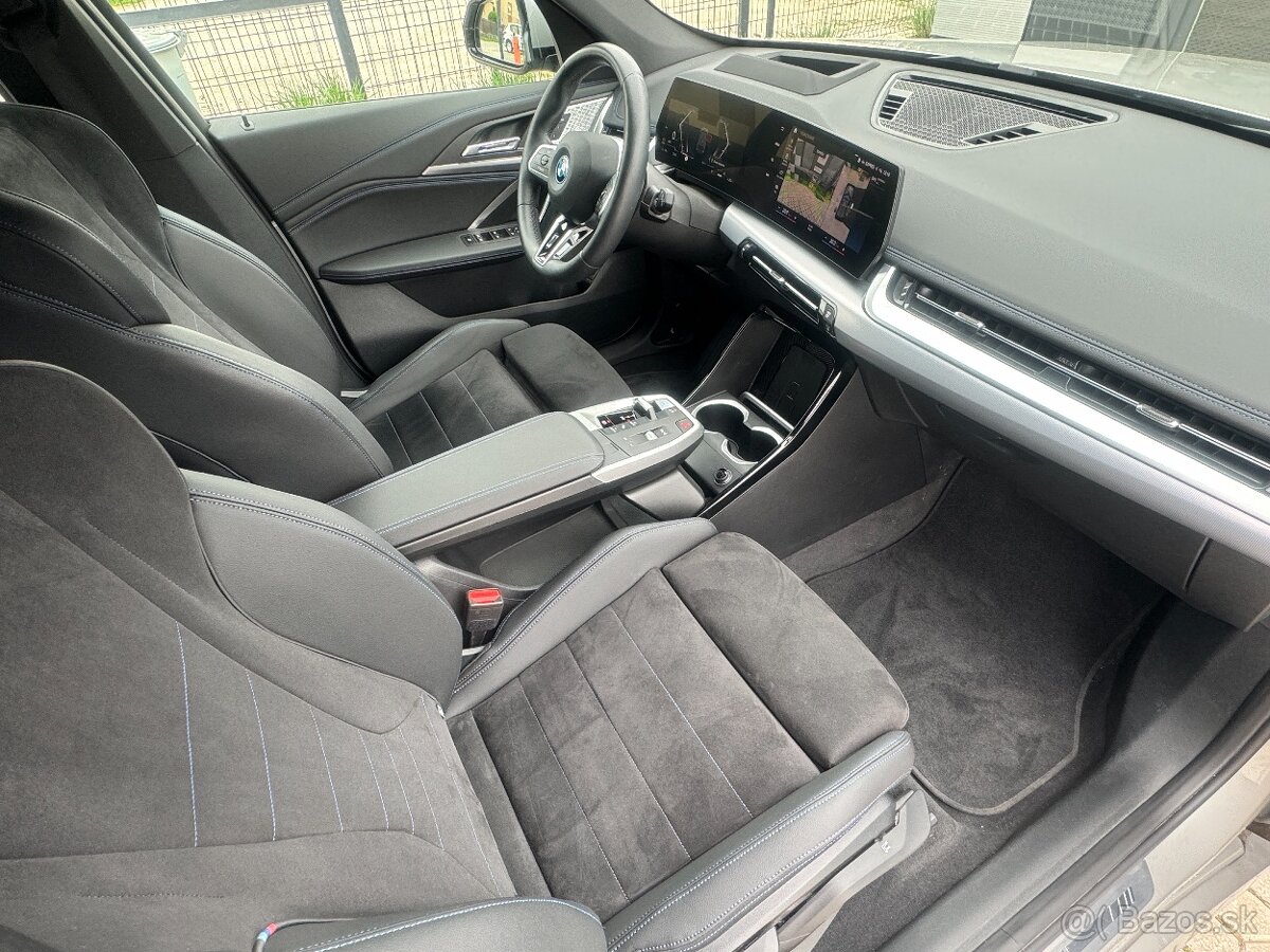 BMW iX1 xDrive30,230kw M-PACKET odpočet DPH - 11