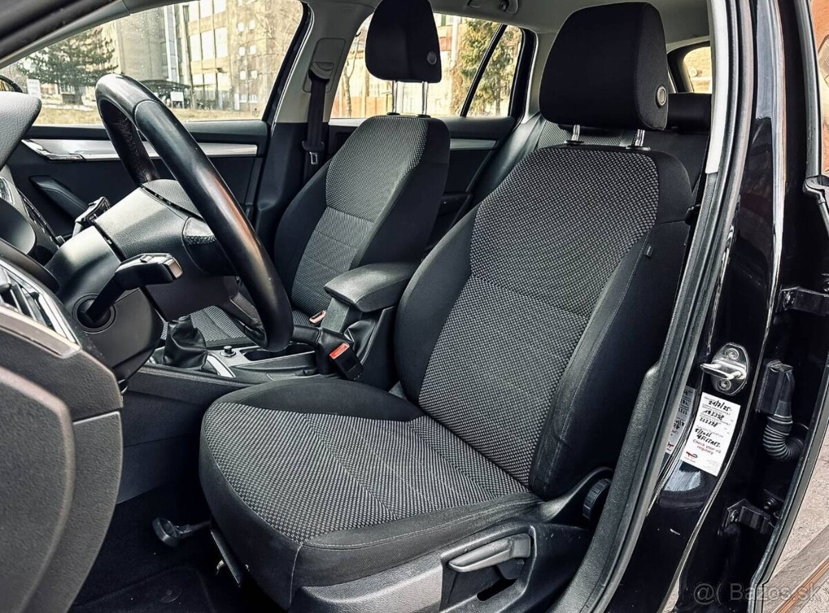 Škoda Octavia Combi 1.6 TDI 110k Active - 11