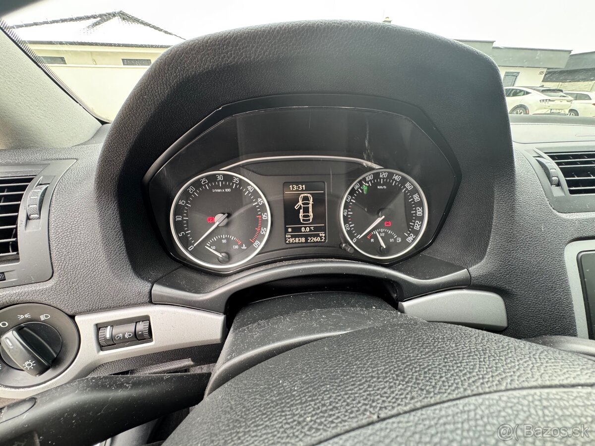 Škoda octavia 1.6 TDi facelift - 11