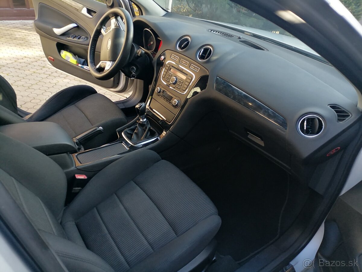 Ford Mondeo 1,6TDCI - 11