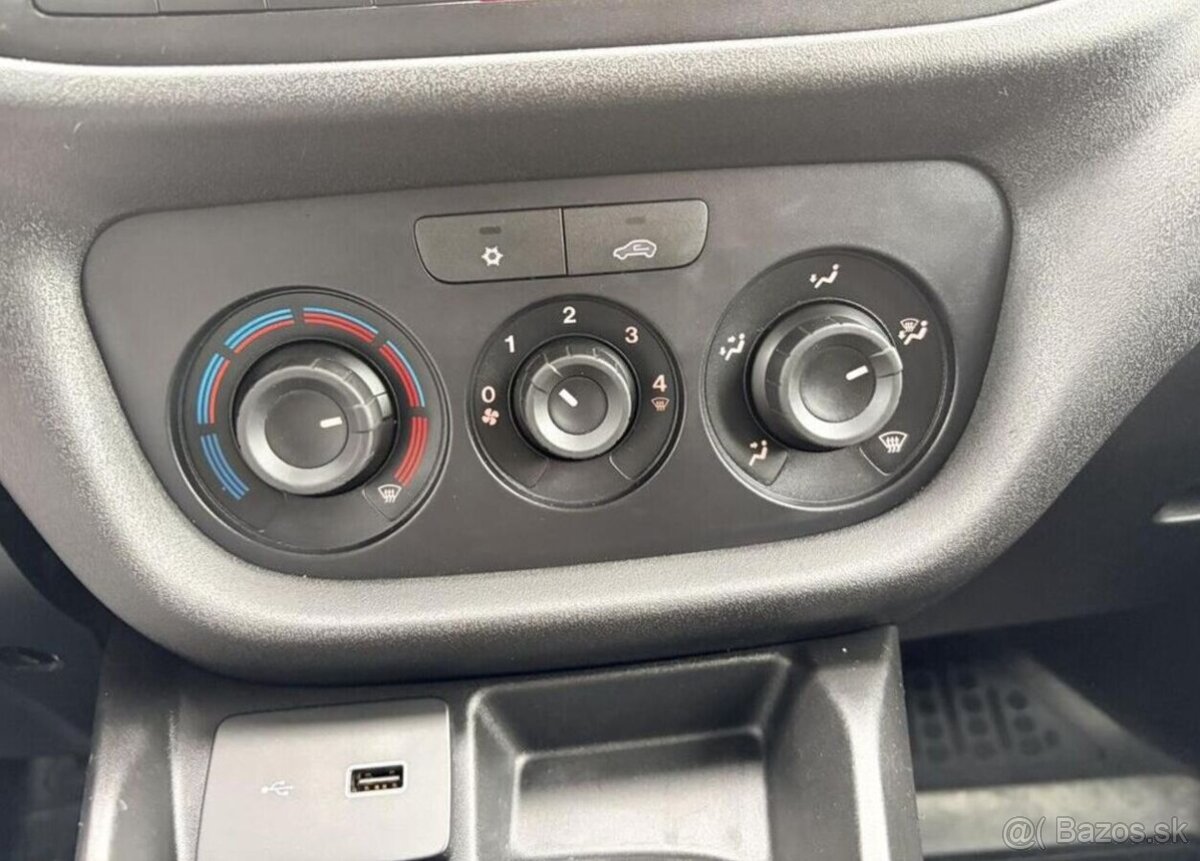 Fiat Dobló 1.6 JTD MultiJET nafta 77 kw - 11