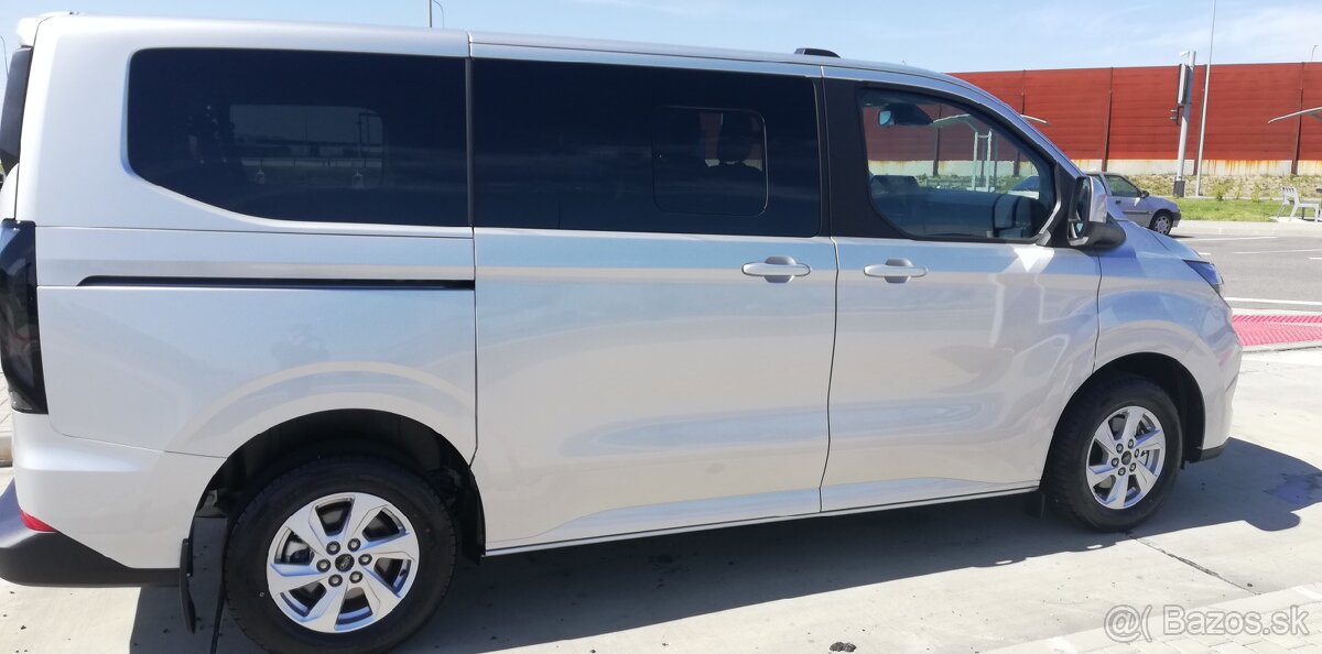 Ford Tourneo Custom 2025 - 11