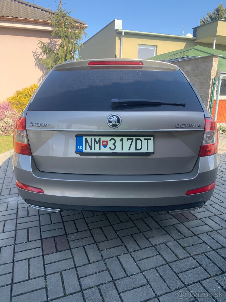 Škoda Octavia combi 2.0 DSG - 11