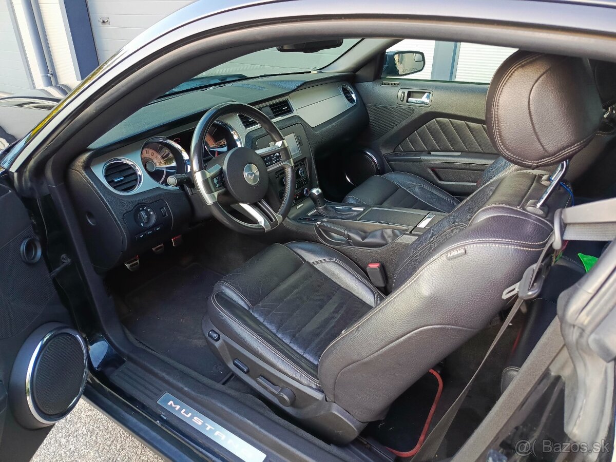 Ford Mustang GT 5.0 V8 Coyote - MANUAL - 11