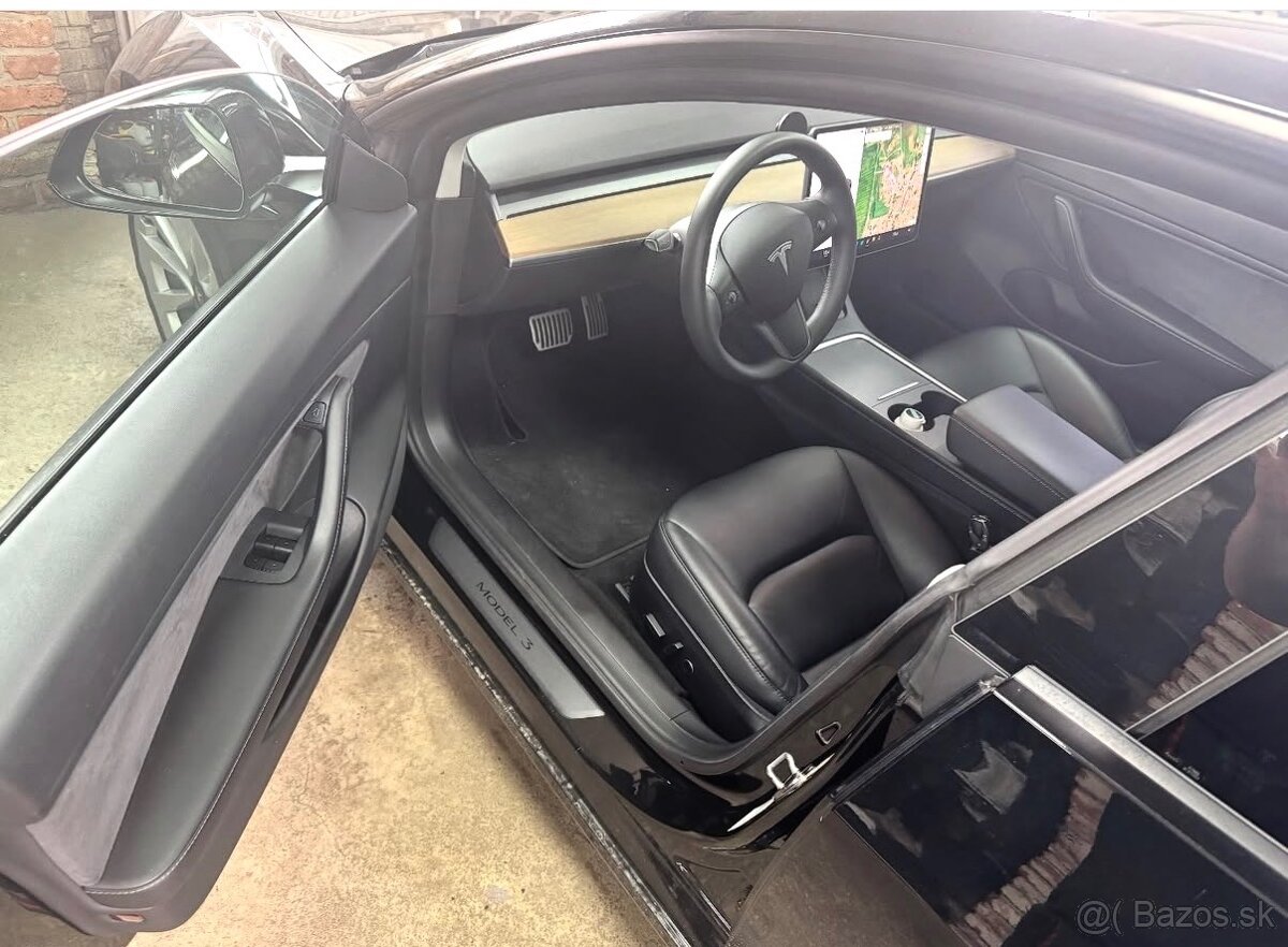 Tesla Model 3 dual motor 366kw /500 koni - 11