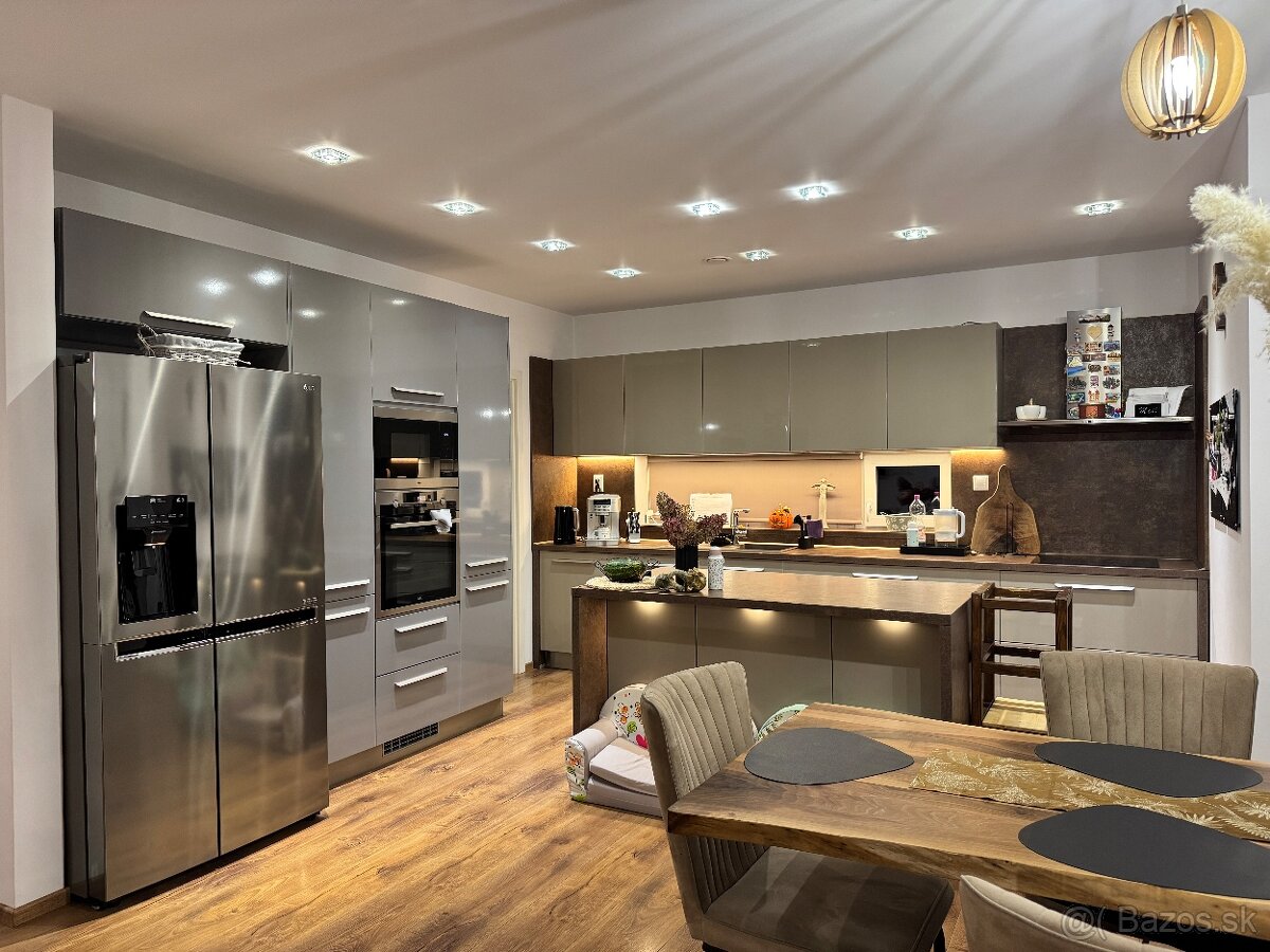 Na predaj moderný rodinný dom vo vysokom štandarde – Gyňov - 11