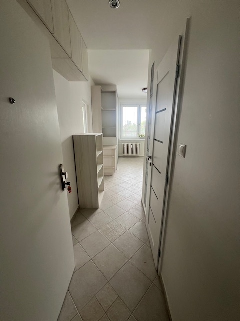 1 izbový byt v Ružinove, ŠÁNDOROVA ul - 11