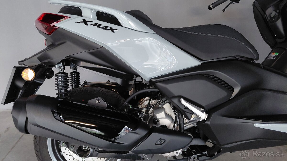 Yamaha XMAX 300 - Tech MAX - 11
