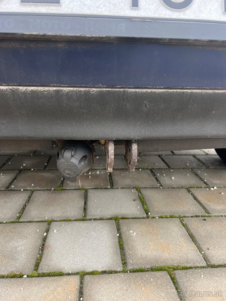 Volkswagen Golf 1.6sr 74kw - 11