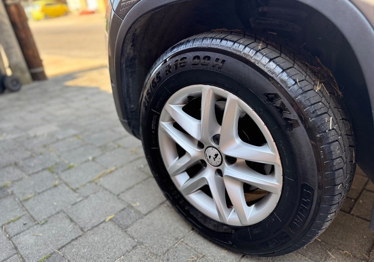 Volkswagen Tiguan 2.0 TDI - 11