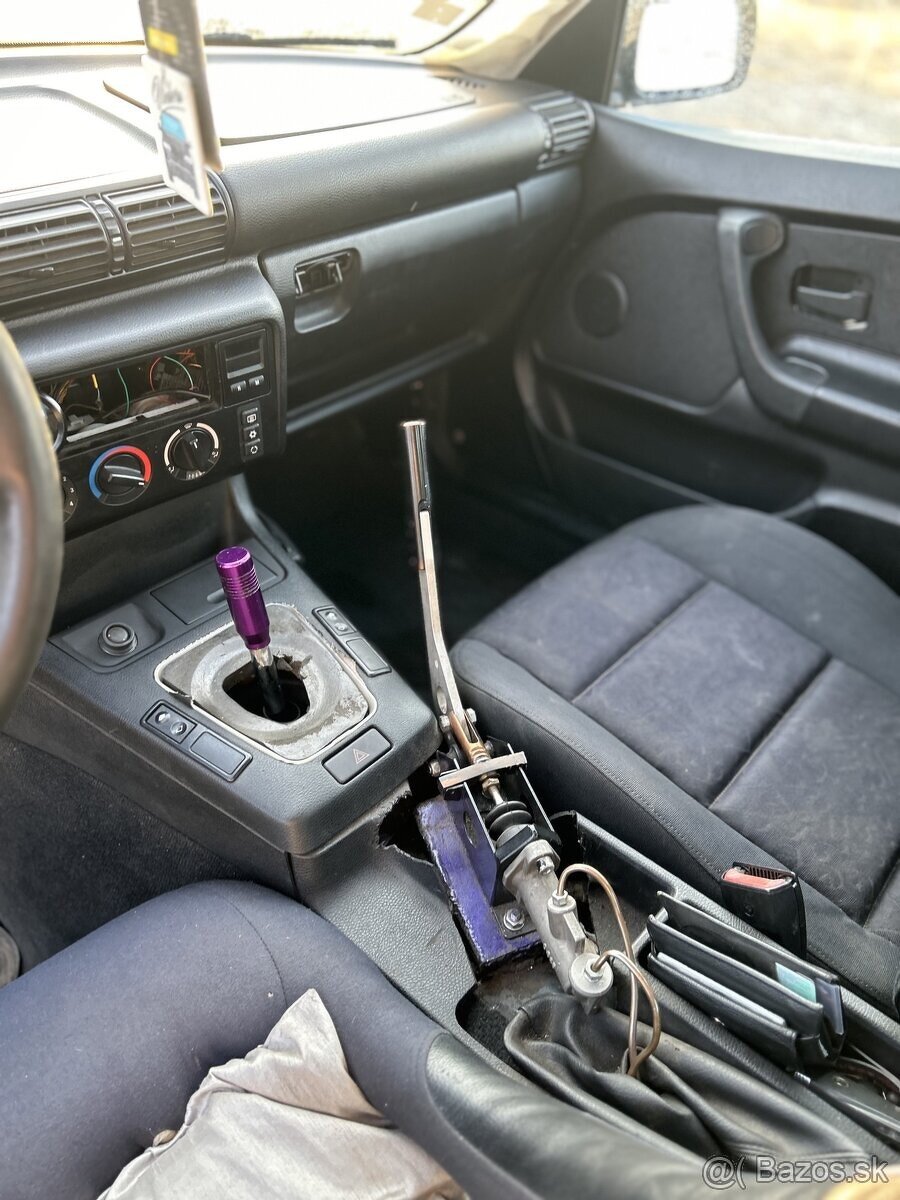 BMW E36 Compact 325i - 11