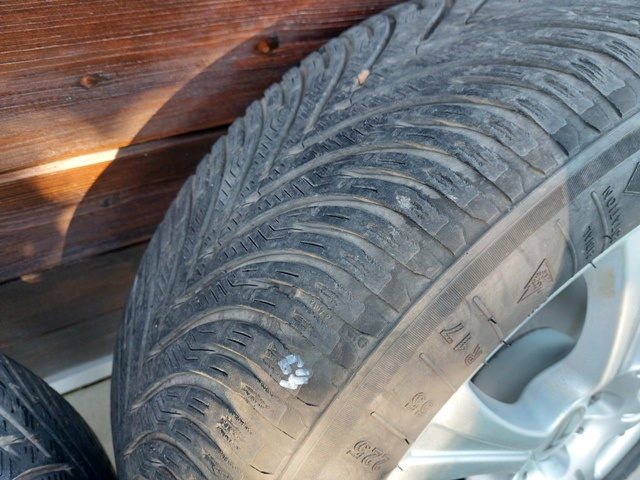 elektrony 5X108 R17 ET32 + 225/55 R17 zimné kleber - 11