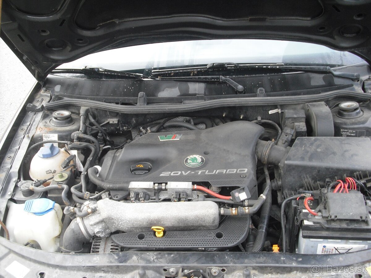 Skoda Octavia RS1 Kombi - 11