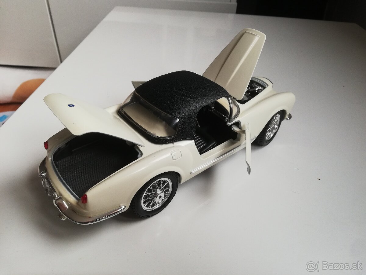 1:18 LANCIA Aurelia Bburago - 11