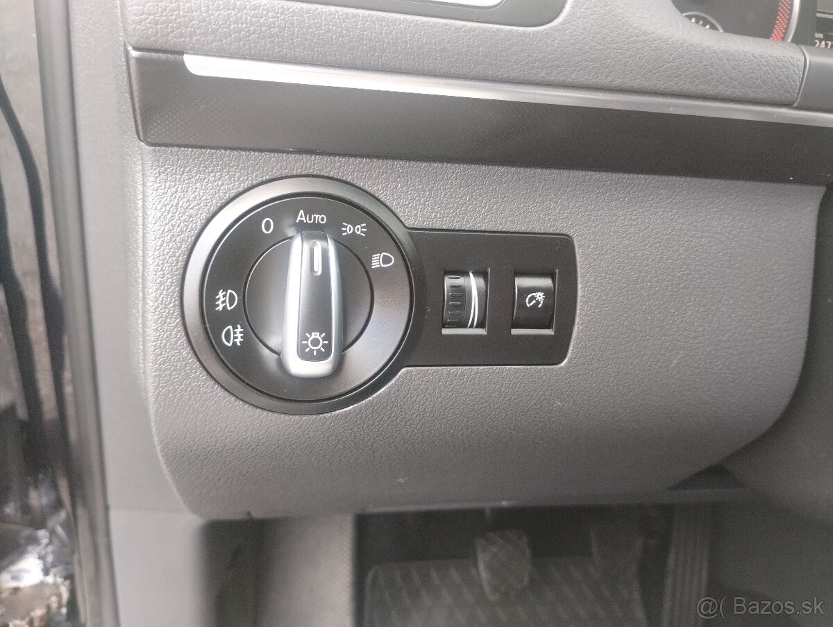 Volkswagen Touran 2.0 TDI Highline - 11