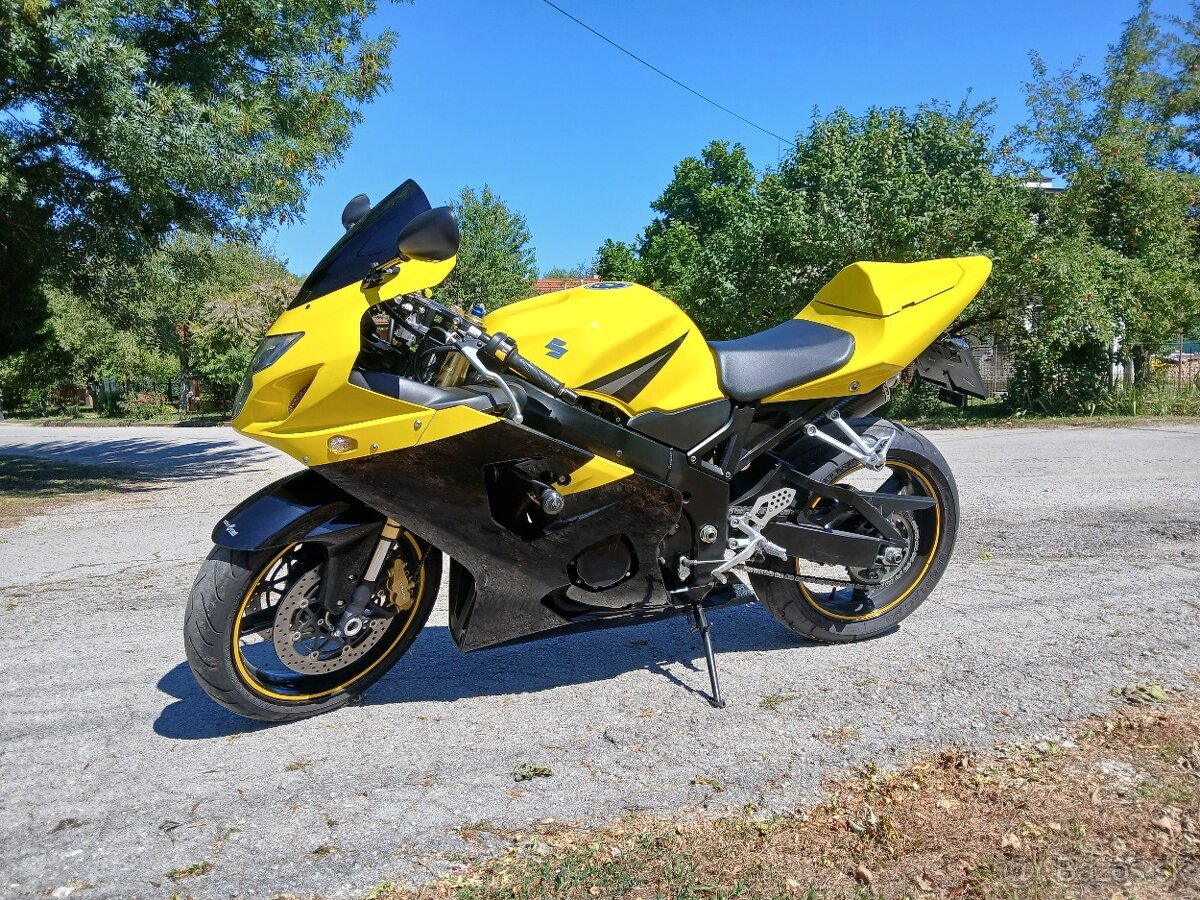 Suzuki GSX-R 750 - 11