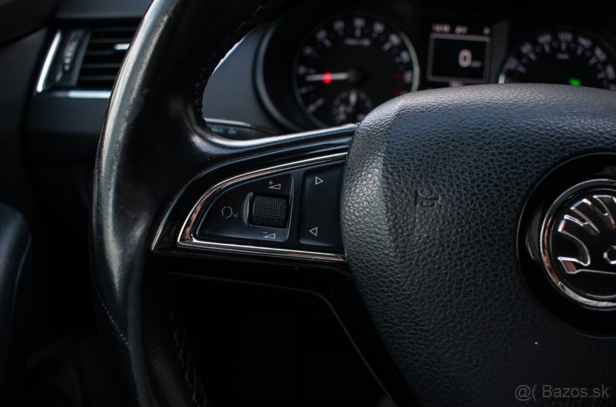 Škoda Octavia Combi 1.6 TDI DSG 81kw - 11