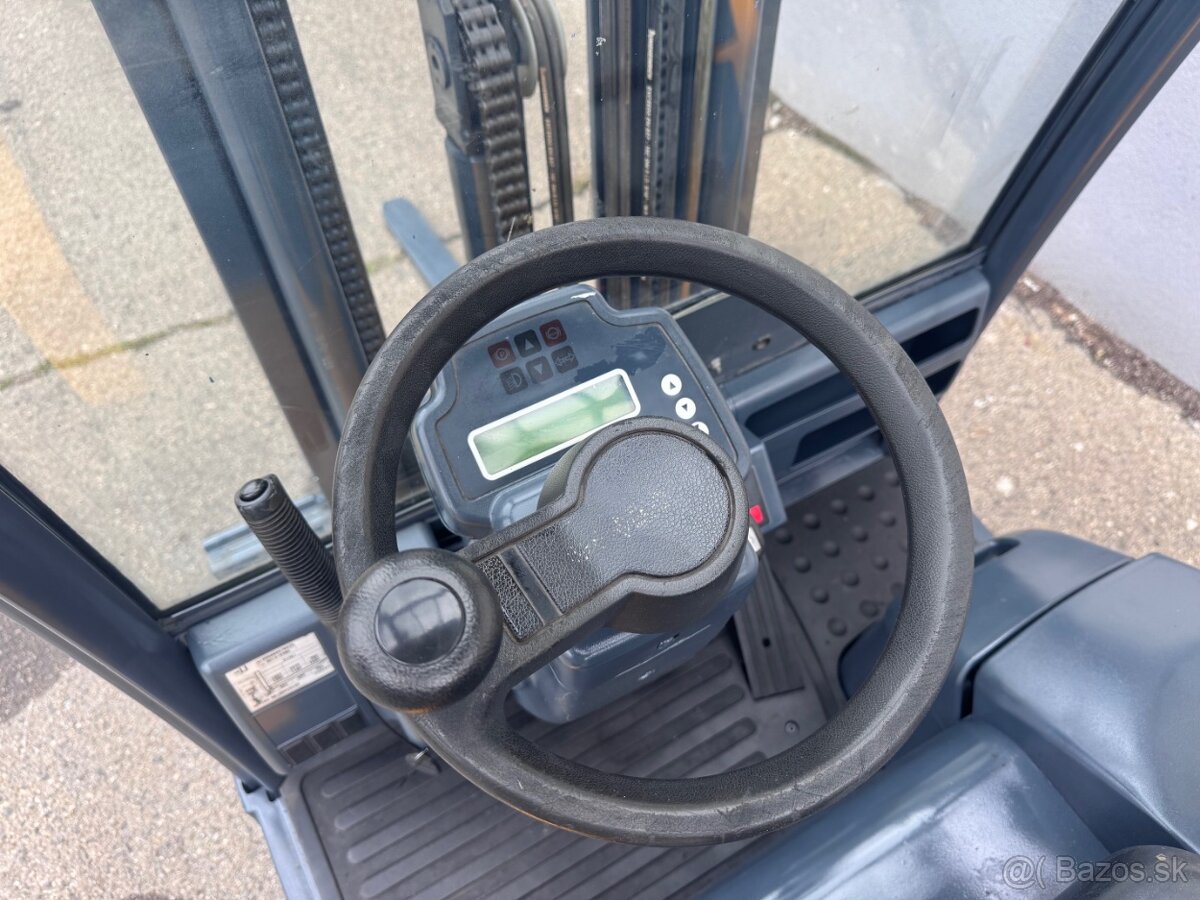 Vysokozdvižný vozík Jungheinrich 1,3t AKU triplex - 11