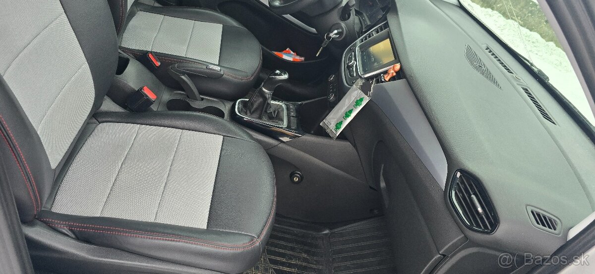 Opel Crossland X, 1,2i M2018 - 11