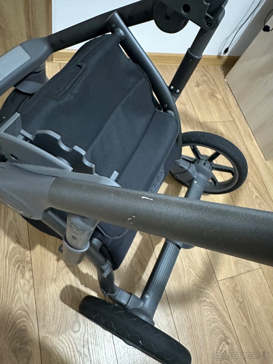 Roan bass next kočík - 11