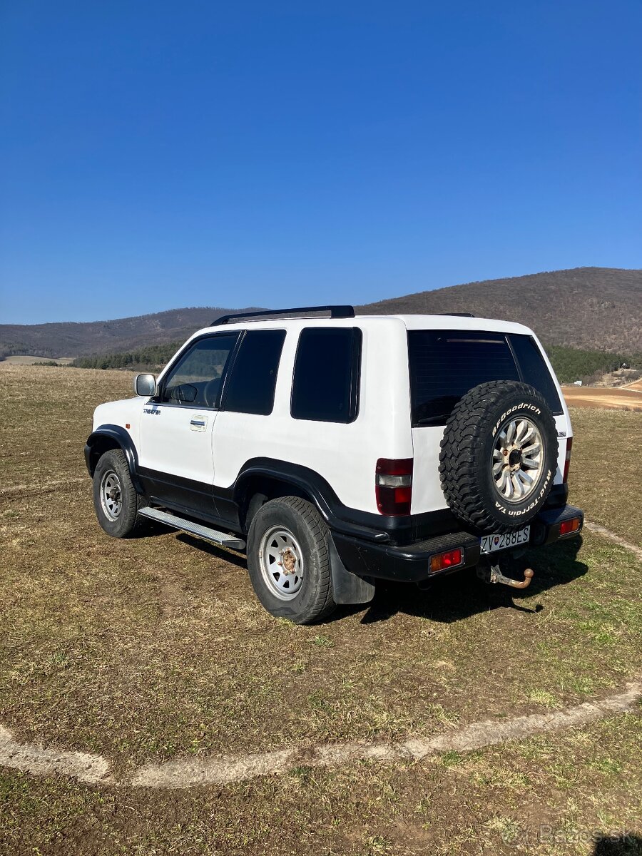 Predám / Vymením Isuzu Trooper 3.0 DTi 117 kW - 11