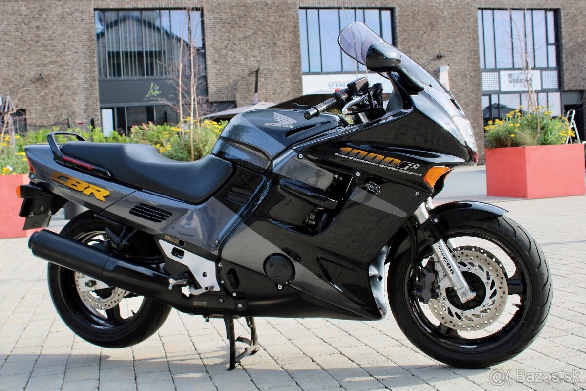 HONDA CBR 1000F - 11