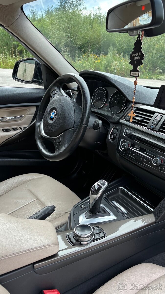 BMW F30 335i ACTIVE HYBRID 3 Sedan Black-sapphire metallic - 11