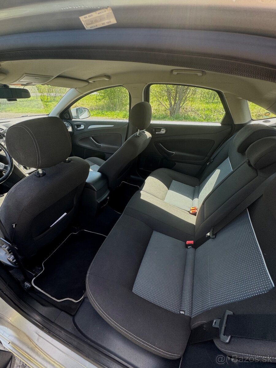 Ford mondeo mk4 2.0 TDCI - 11