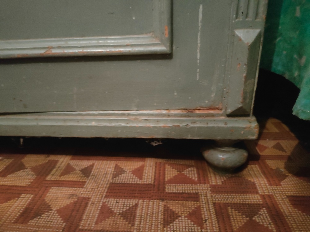 Retro skriňa z masívu - 11