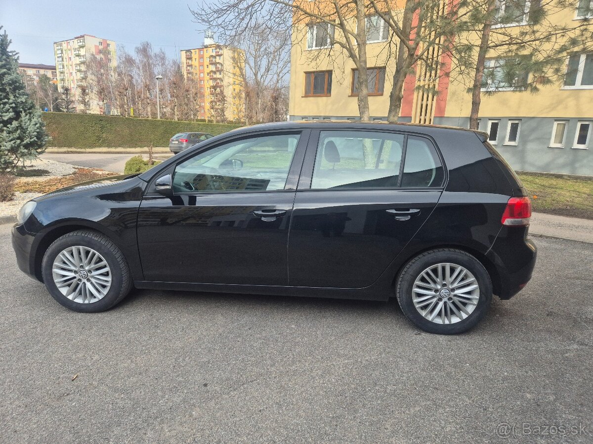 VOLKSWAGEN GOLF VI 1.6TDI 66KW - 11