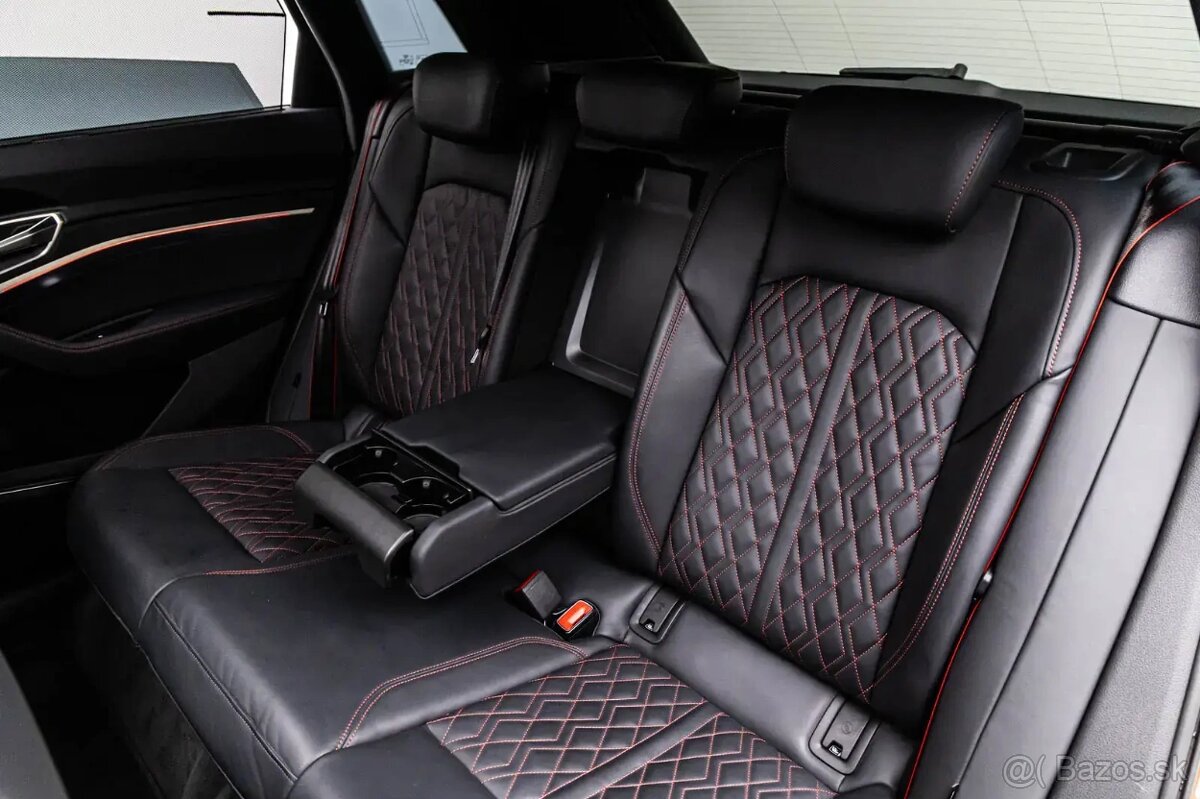 Audi SQ8 e-tron - 11